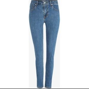 Levis 721 High Rise Skinny Jeans in Wild Sea