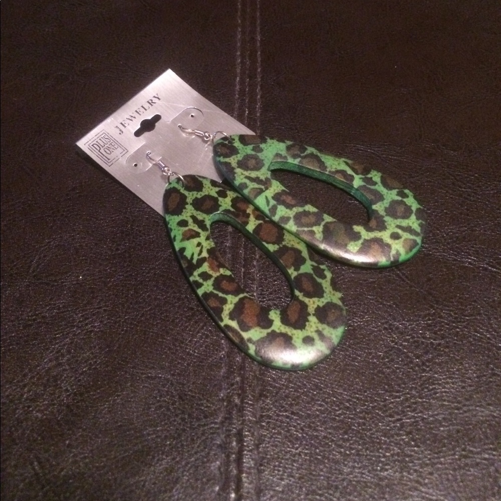Cheetah Patterned Earrings!