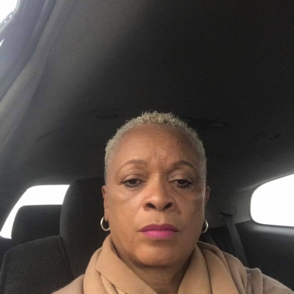 Meet your Posher, Cyrenthia