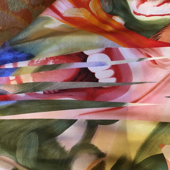 Louis Vuitton signed limited edition scarf - Picture 5 of 8