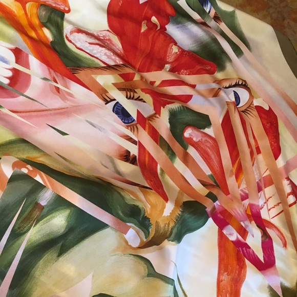 Louis Vuitton signed limited edition scarf - Picture 8 of 8