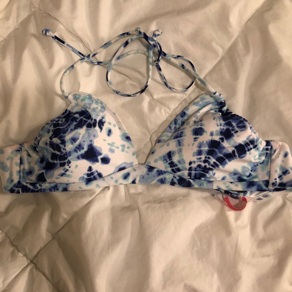 Victoria’s Secret Adjustable Bralette Swim Top