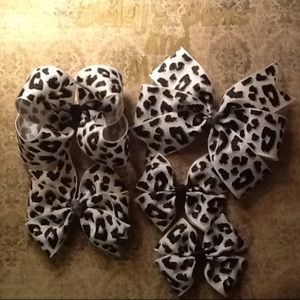 Black leopard Hair bow set