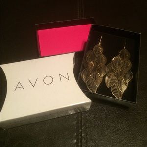 Gold-toned, Leaf Earrings from Avon!