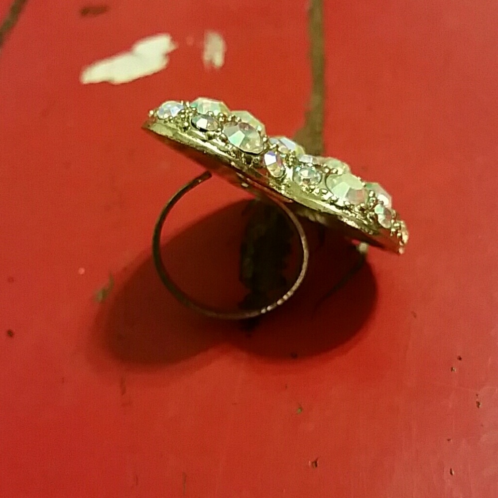 Ring - Picture 2 of 4