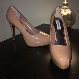 Steve Madden Dark nude heels