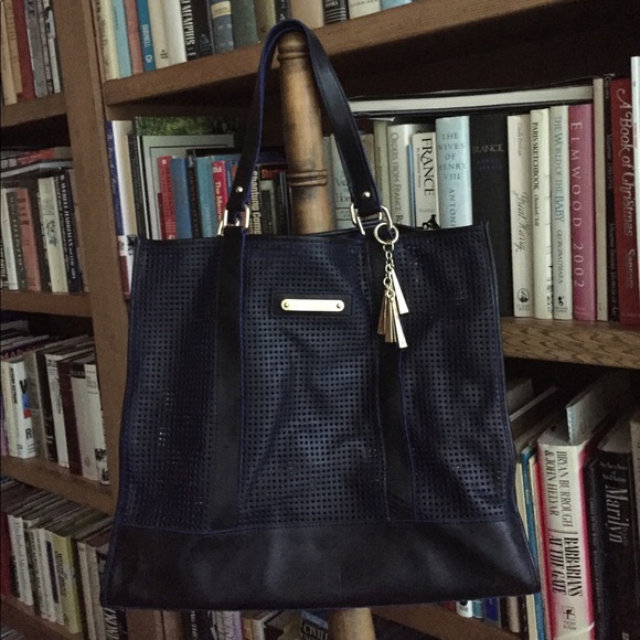 Juicy Couture Handbags - JUICY COUTURE large navy leather tote with gold