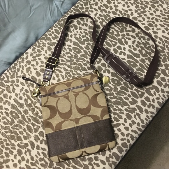 Coach - Picture 1 of 1