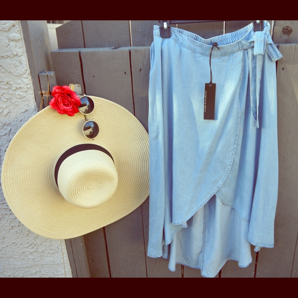Hi-low denim skirt