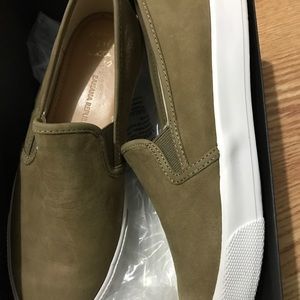 Cute Banana Republic sneakers