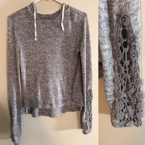 Aeropostale pull over sweater