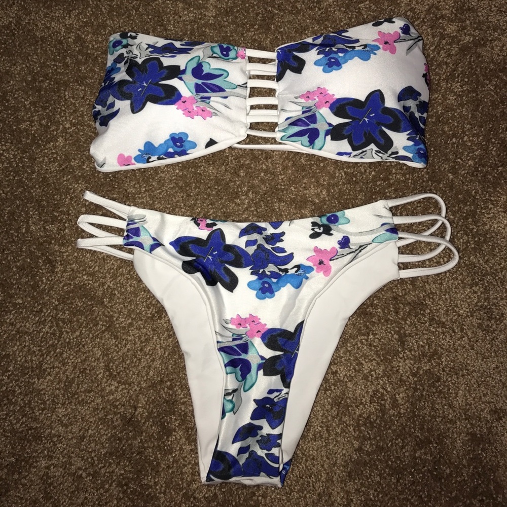 Floral bathing suit, cheeky bottoms