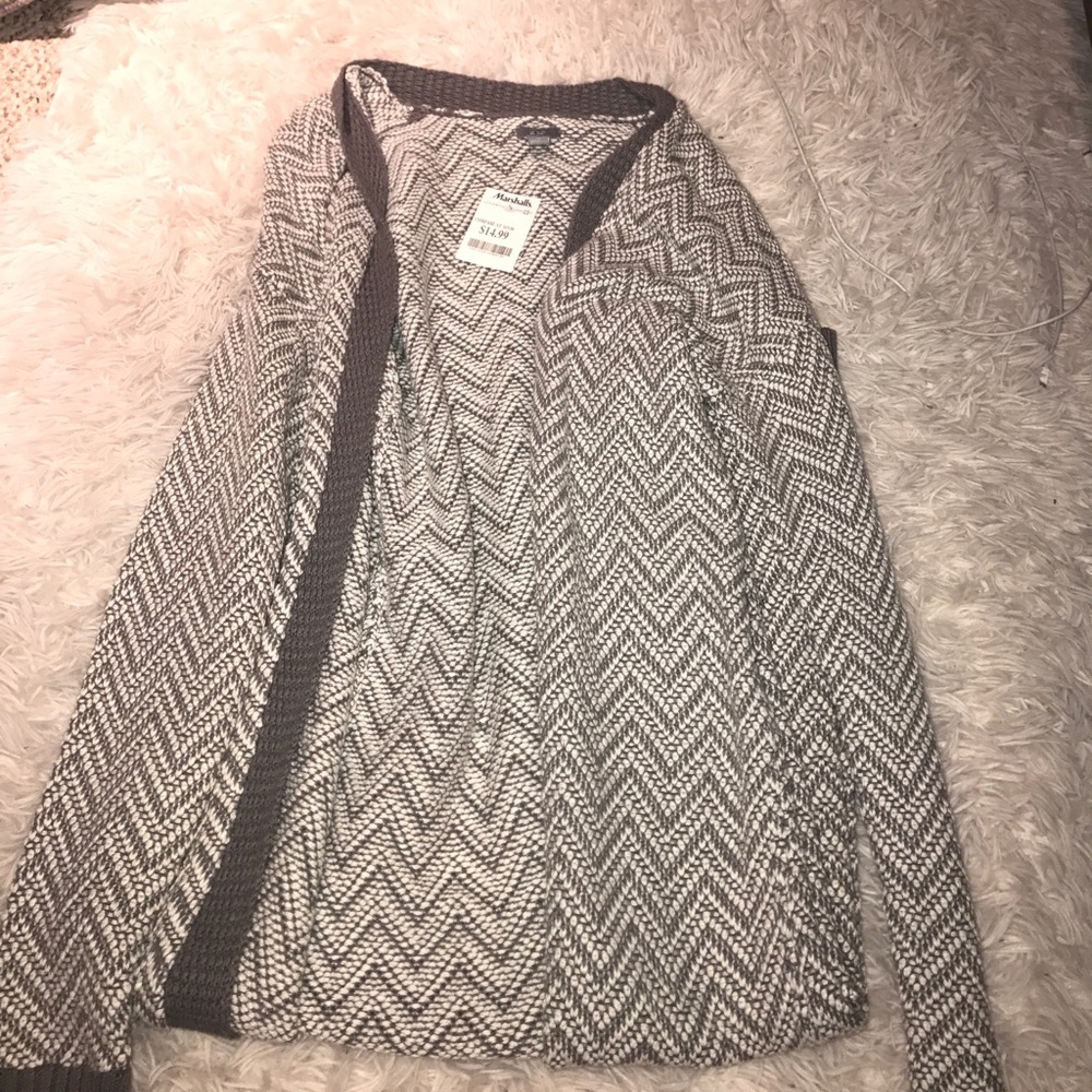 Gray and white knit cardigan