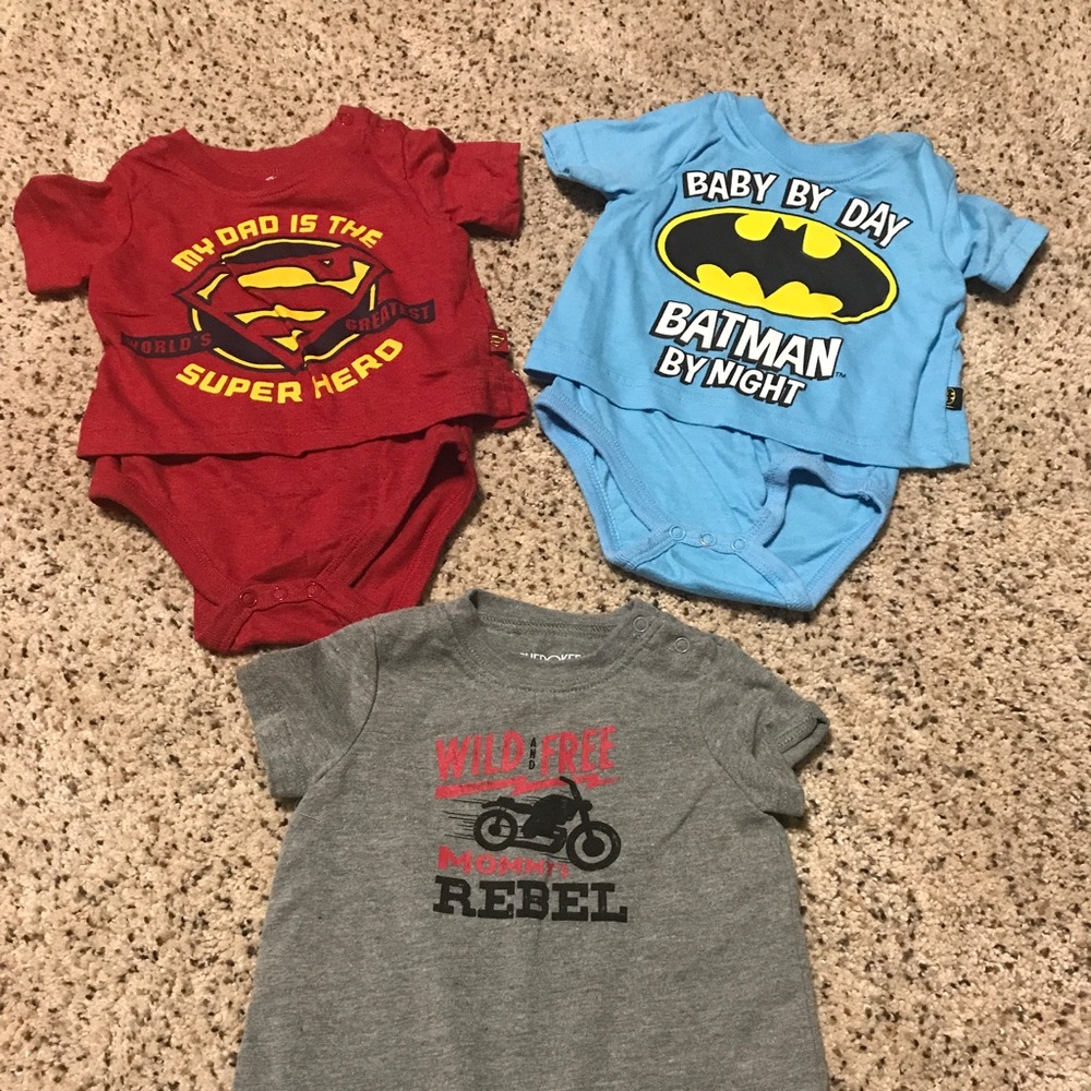 Big Sale 🎃 Onesies/shirt 3 pieces