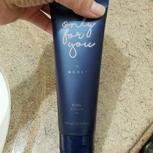 Monat curl cream