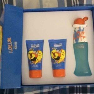 Moschino Cheapandchic I Love Gift Set