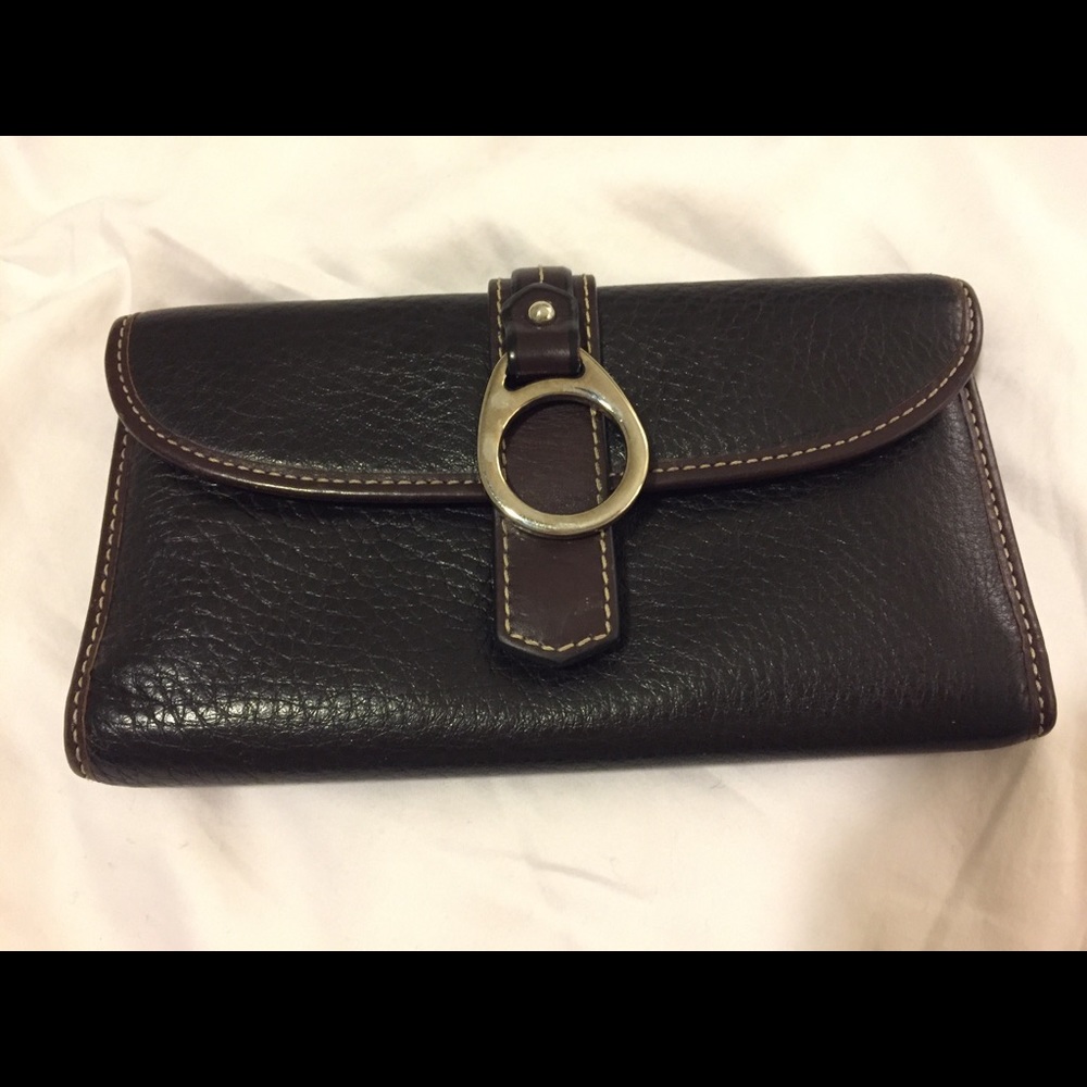 Dooney and Bourne brown wallet