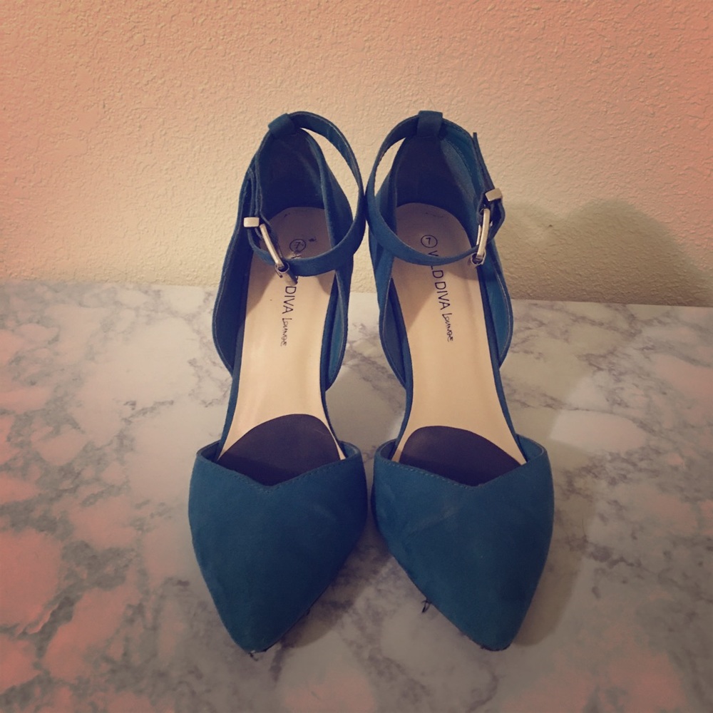 Wild Diva Lounge size 7