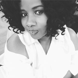 Meet your Posher, Alicia