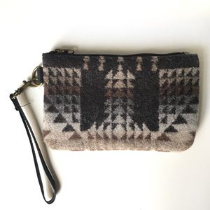 Sale! PENDLETON wool wristlet purse  NWOT