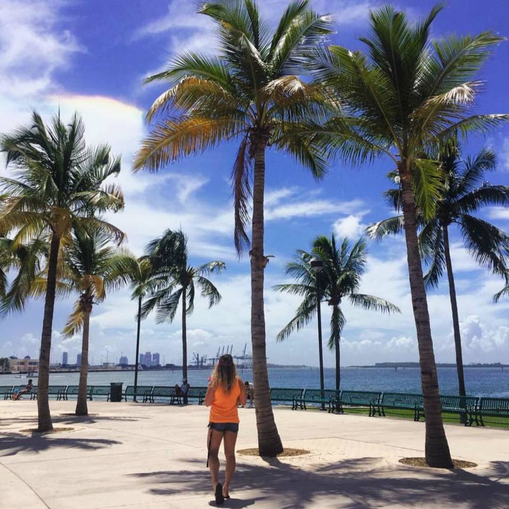 Meet your Posher, Dee