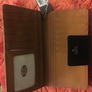 Fossil wallet