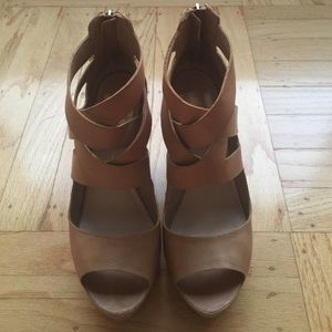 {Dolce Vita} Jade Wedges