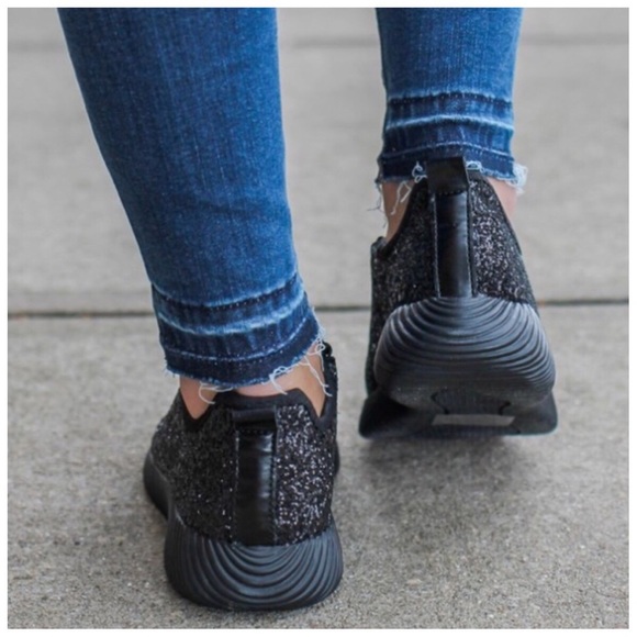 New black glitter sneakers - Picture 3 of 4