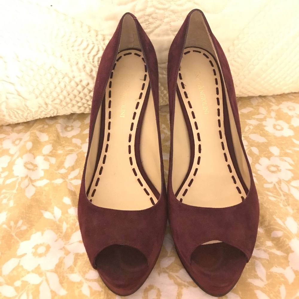 Enzo Angiolini Suede peep toe pumps