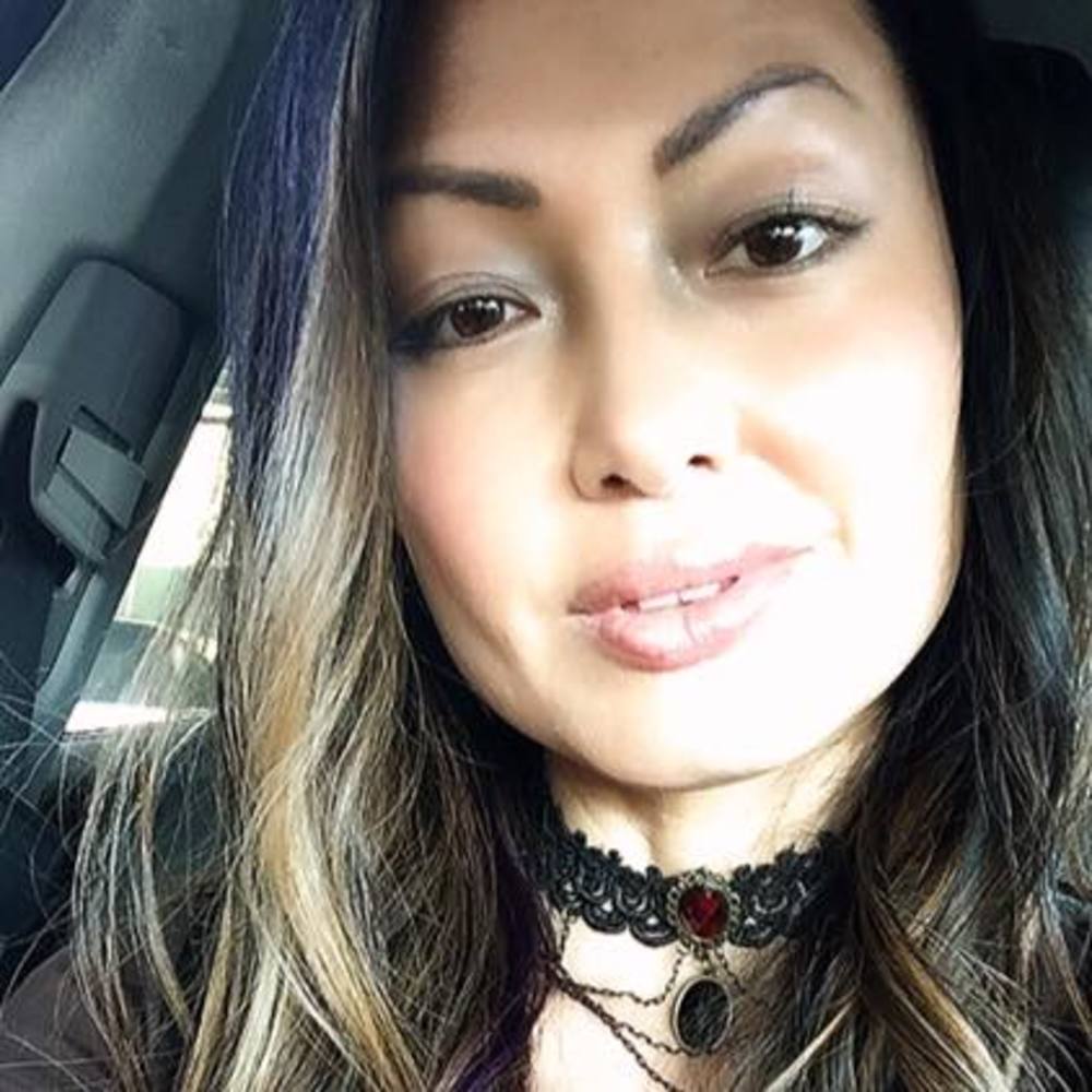 Meet your Posher, Jenn