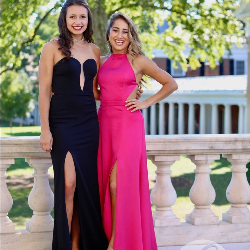 Fame and Partners Formal Dress - Picture 1 of 2