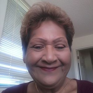 Meet your Posher, Esther