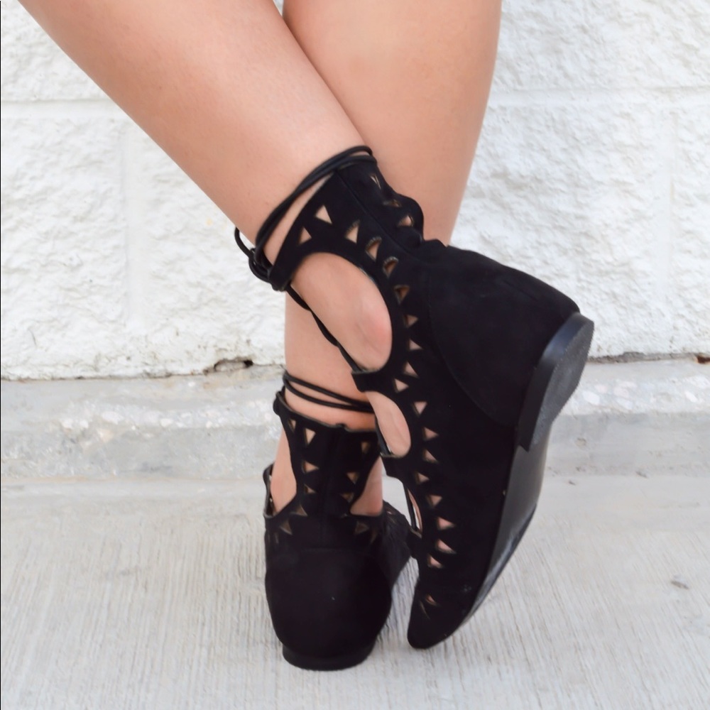 Pointed Lace Up Flats - Picture 7 of 7