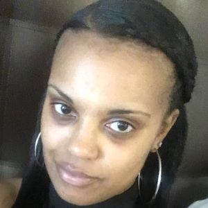 Meet your Posher, Takia