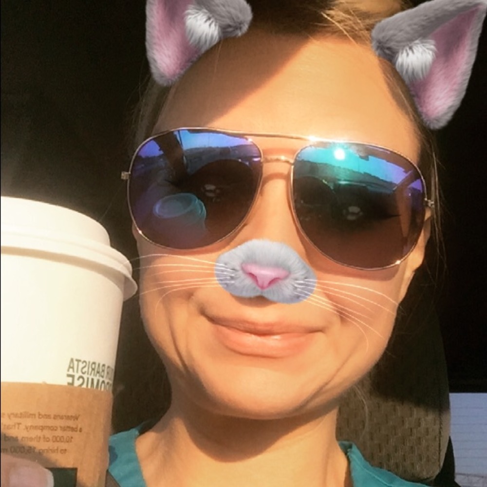 Meet your Posher, Leah