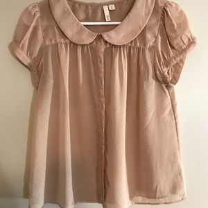 Peter Pan collar shirt