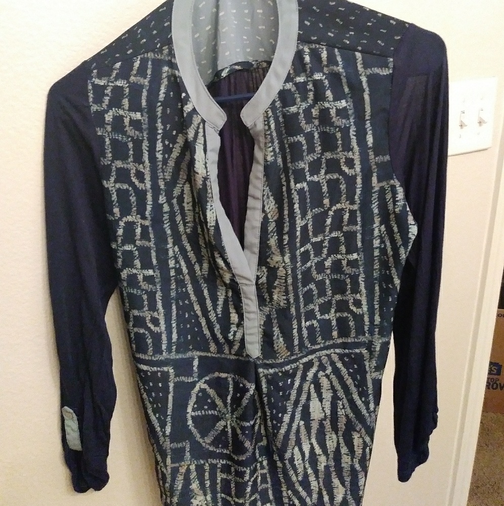 Anthropologie soft blouse (XS)