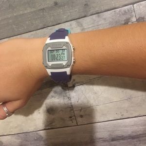 Shark watch& tide reader