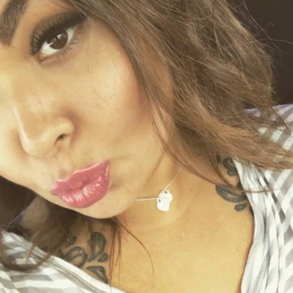 Meet your Posher, Courtney