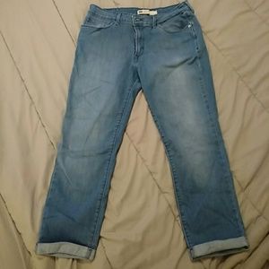Levi's crop jean