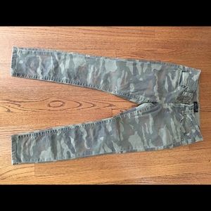 Seven Camo skinny jeans size 27