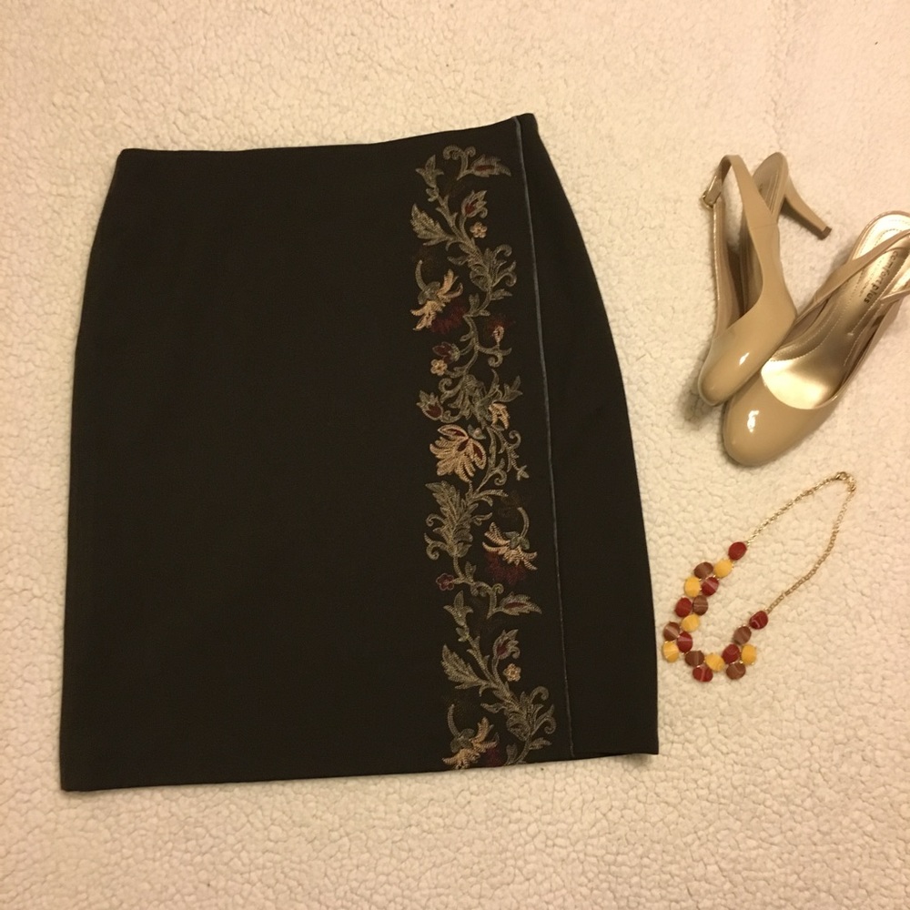 ANN TAYLOR-LOFT