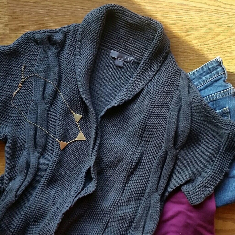 FOREVER 21 • SMOKEY GRAY KNIT CARDIGAN