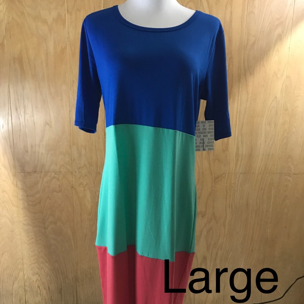 ⬇️Price Drop⬇️ Color Block Dress LuLaRoe Julia