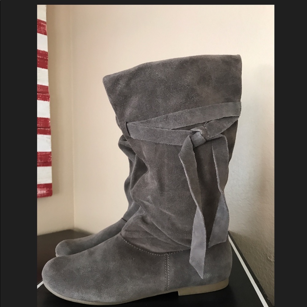 below knee slouchy boot