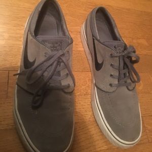 Grey Nike Janoskis size 9