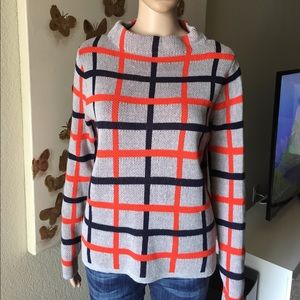 ✨Old navy sweater✨