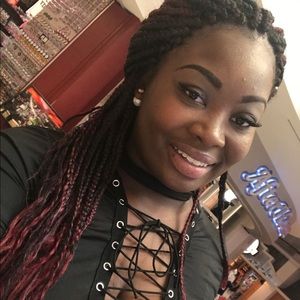 Meet your Posher, Caleicia