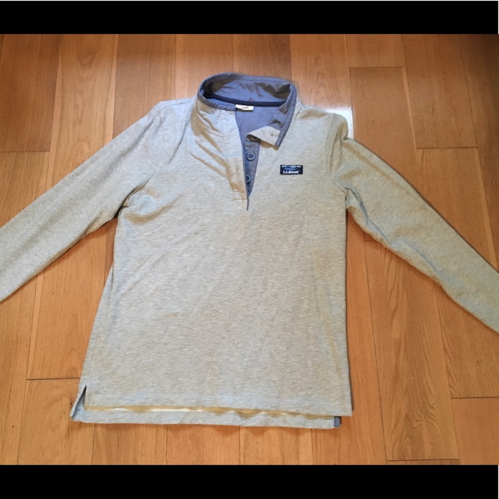 Size small LL bean pullover