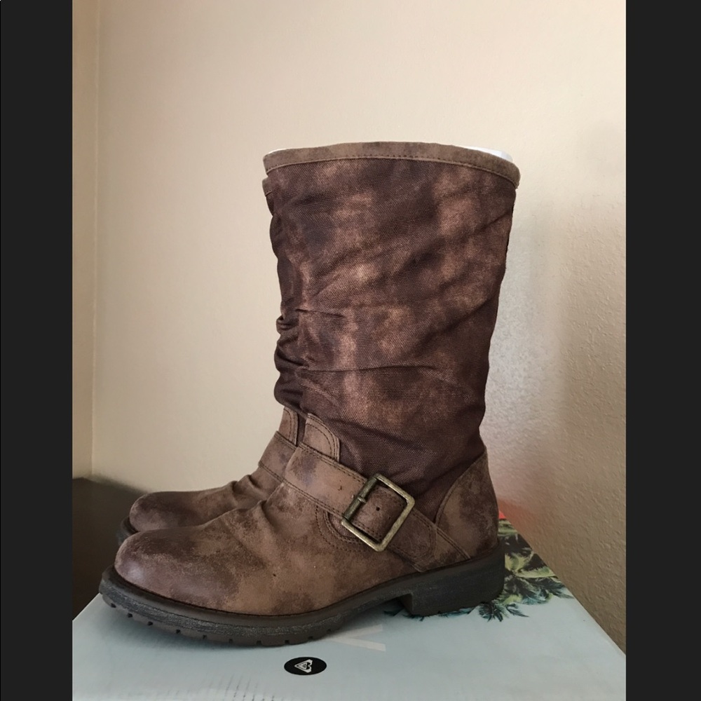 brown distressed moto boots